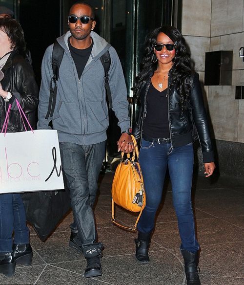 COUPLEDOM Bobbi Kris & Nick Gordon JET Out Of NYC + Lil Kim